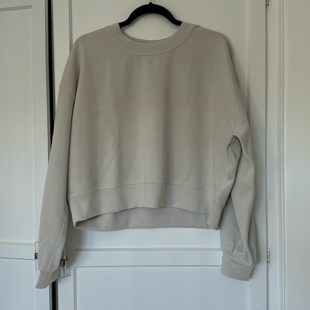 Lululemon sweatshirt